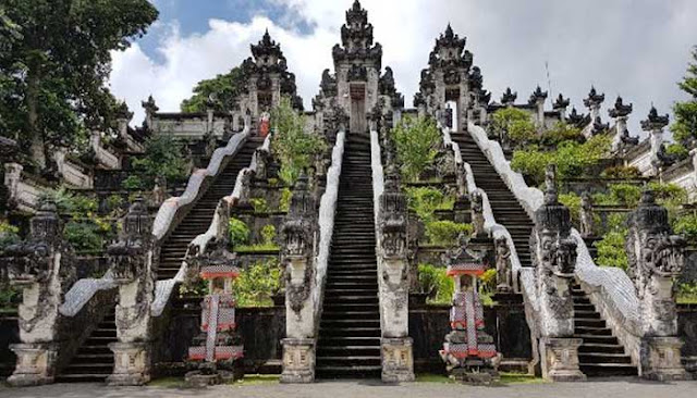 Pura Luhur Lempuyang